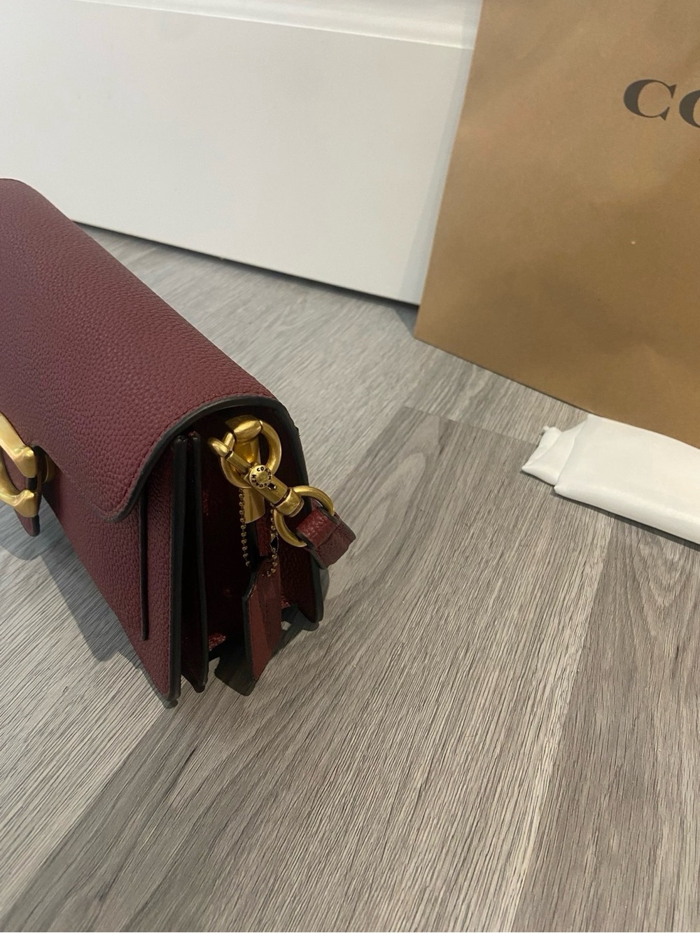 Coach Wine Red Pebbled Leather Crossbody with Gold 'C' Accent - Picture 6 of 9